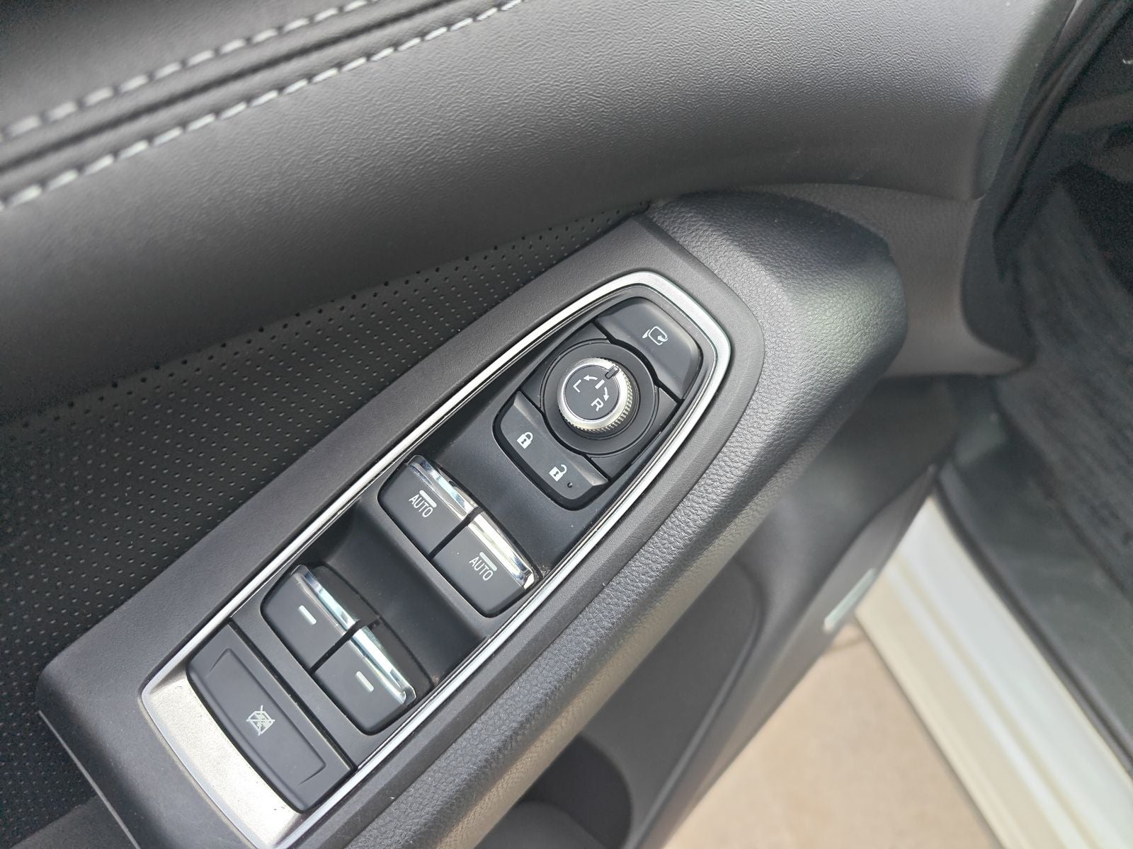 2023 Subaru Ascent Touring