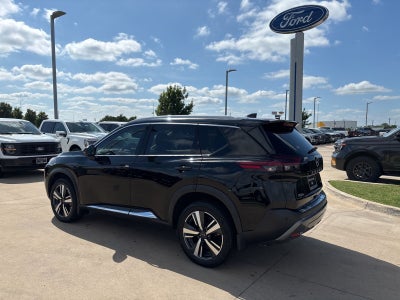 2022 Nissan Rogue SL