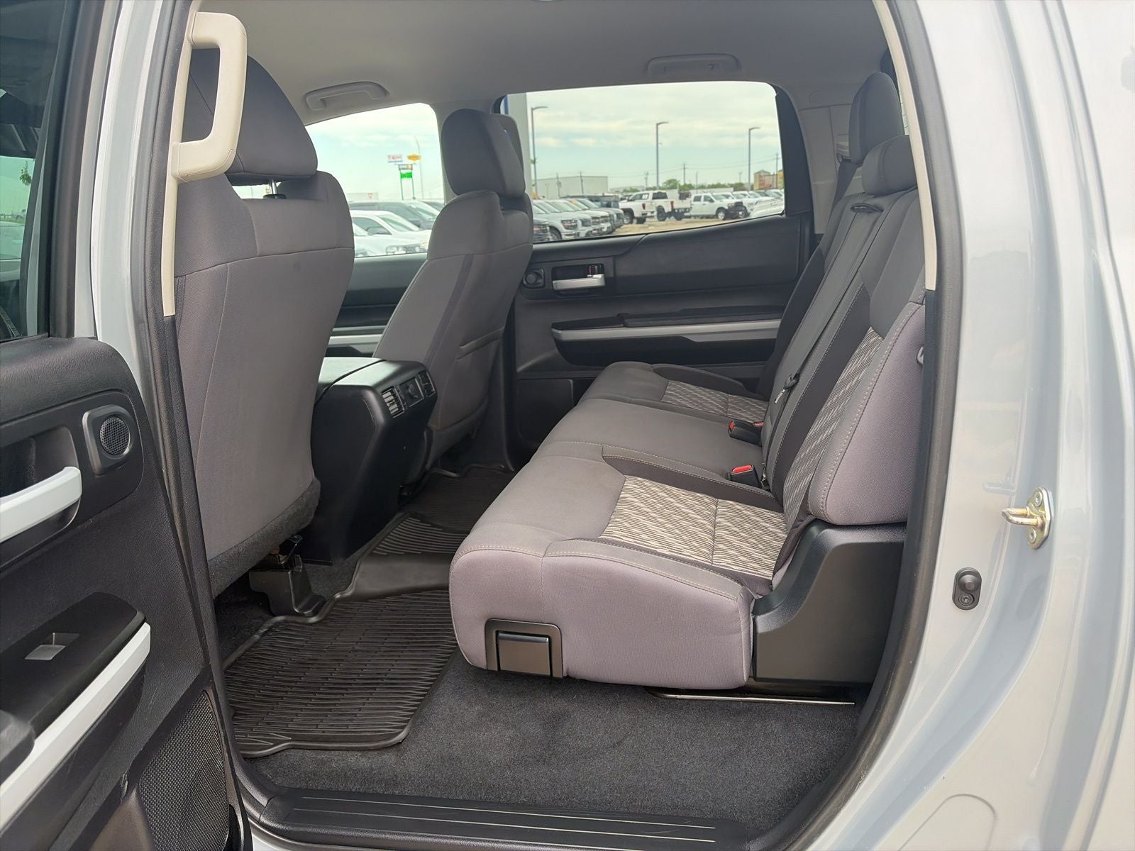 2020 Toyota Tundra SR5 5.7L V8