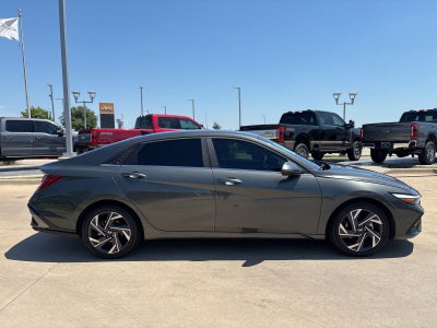 2024 Hyundai Elantra Hybrid Limited