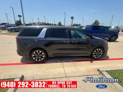 2024 Kia Carnival EX