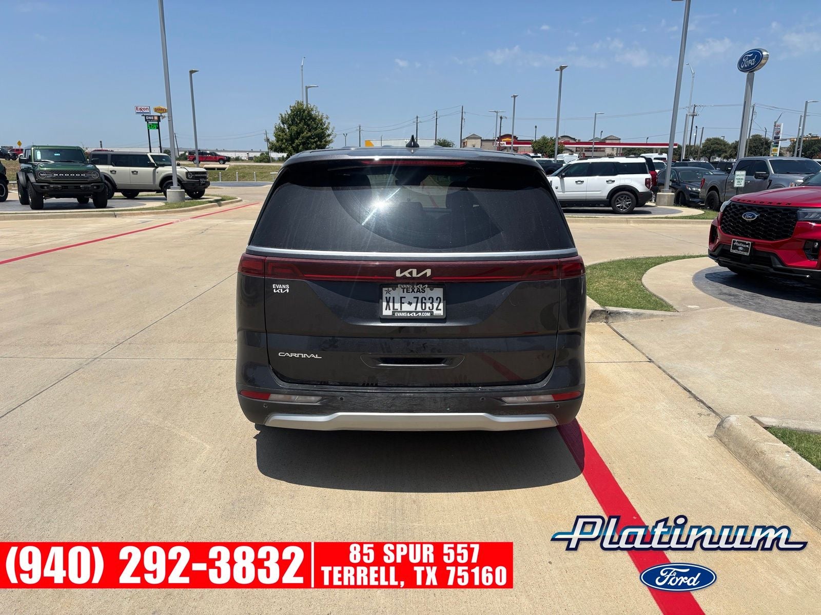2024 Kia Carnival EX